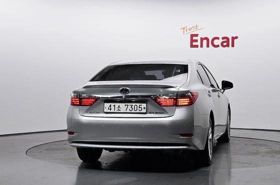 Lexus ES Supreme XV60 — пробег 119 019 км — фото 4 из 5