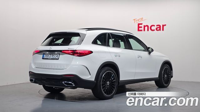 Mercedes-Benz GLC-Class GLC300 4MATIC AMG Line — пробег 1 310 км — фото 2 из 5