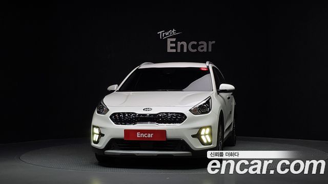Kia Niro 1.6 HEV Prestige — пробег 93 257 км — фото 3 из 5