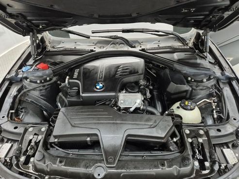 BMW 3-Series 320i M Sport — пробег 87 334 км — фото 5 из 5