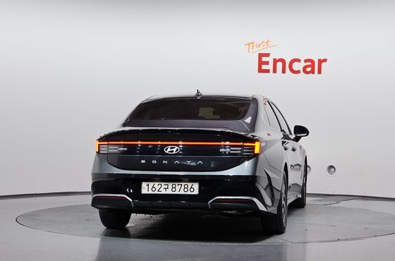 Hyundai Sonata Premium — пробег 127 574 км — фото 4 из 5