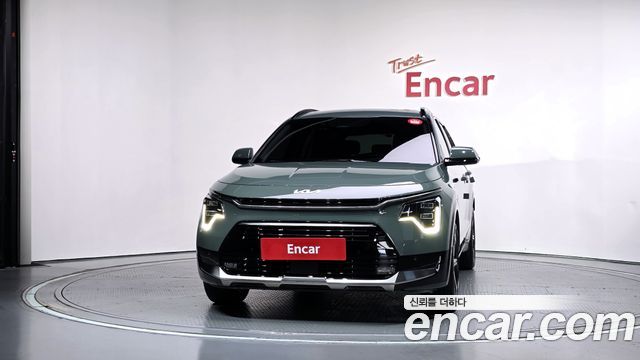Kia Niro Signature — пробег 30 045 км — фото 3 из 5