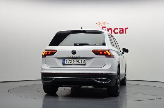 Volkswagen Tiguan 2.0 TDI Premium — пробег 52 582 км — фото 4 из 5