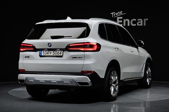 BMW X5 xDrive 45e xLine — пробег 65 851 км — фото 2 из 5