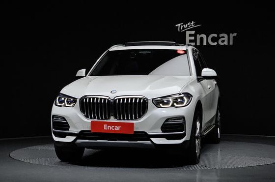 BMW X5 xDrive 45e xLine — пробег 65 851 км — фото 3 из 5