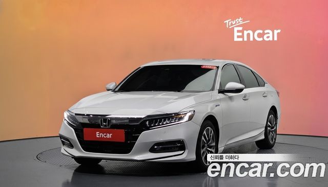 Honda Accord 2.0 Hybrid Touring — пробег 25 628 км — фото 1 из 5