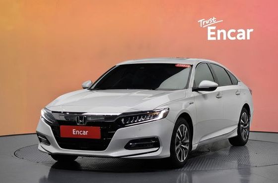 Honda Accord 2.0 Hybrid Touring — пробег 25 628 км — фото 1 из 5