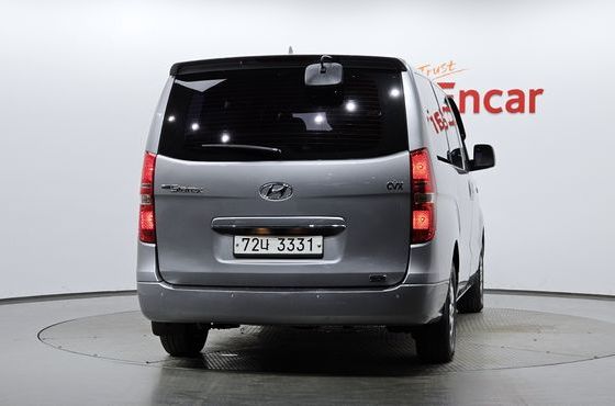 Hyundai Starex 12-Seater Wagon CVX Luxury — пробег 151 075 км — фото 4 из 5