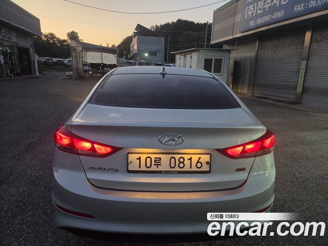 Hyundai AVANTE из Кореи Encar