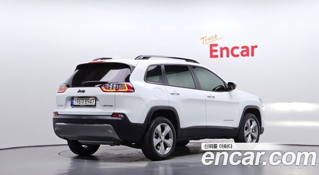 Jeep Cherokee 2.4 Limited AWD — пробег 42 118 км — фото 2 из 5