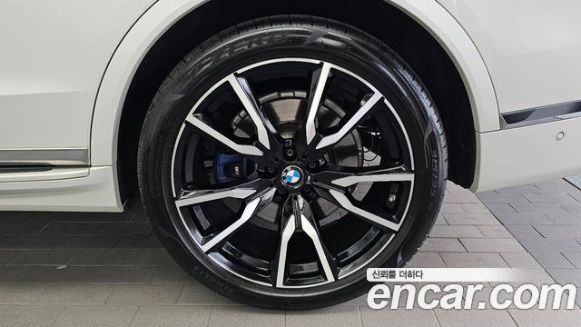 BMW X7 xDrive 40i M Sport 6STR — пробег 55 911 км — фото 5 из 5