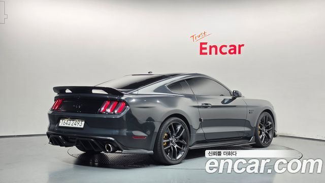 Ford Mustang GT Coupe — пробег 138 293 км — фото 2 из 5
