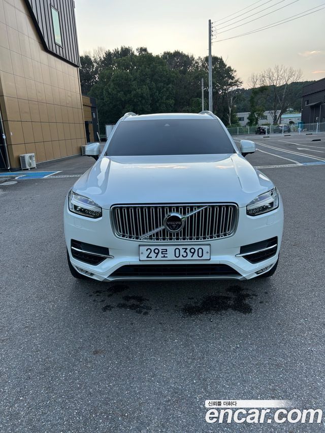 Volvo XC90 D5 Inscription — пробег 136 237 км — фото 1 из 5