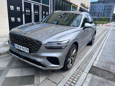 Genesis GV70 2.5T Gasoline 2WD — пробег 9 000 км — фото 3 из 5