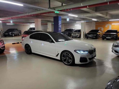 BMW 5-Series 520i M Sport — пробег 59 000 км — фото 1 из 5