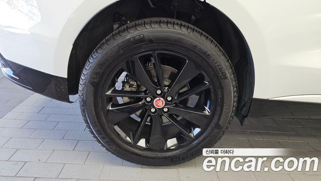 Jaguar F-PACE из Кореи Encar