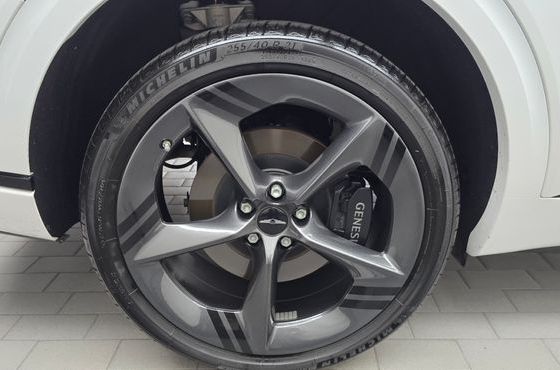 Genesis GV70 2.5T Gasoline 2WD — пробег 17 820 км — фото 5 из 5