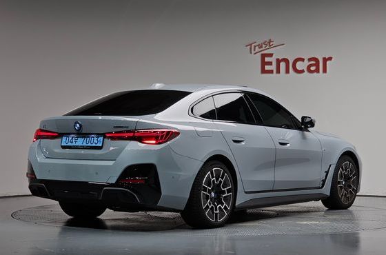 BMW i4 eDrive40 M Sports — пробег 8 959 км — фото 2 из 5