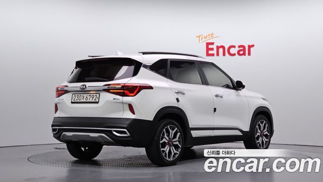 Kia Seltos из Кореи Encar