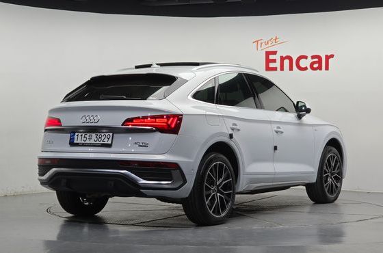 Audi Q5 40 TDI Quattro Sportback Premium — пробег 51 322 км — фото 2 из 5