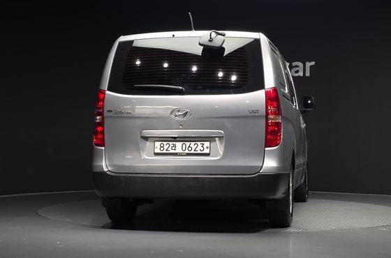 Hyundai Starex Van 5-Seater Style — пробег 122 825 км — фото 4 из 5