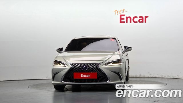Lexus ES Luxury Plus — пробег 131 385 км — фото 3 из 5