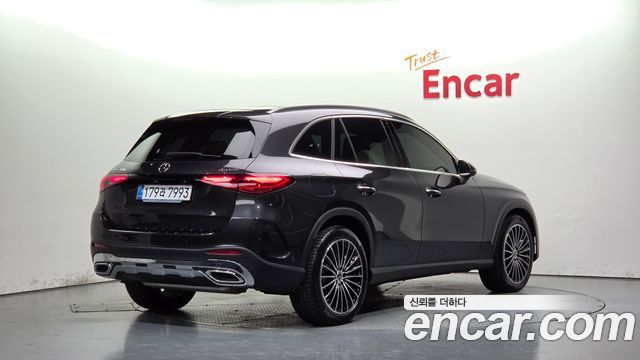 Mercedes-Benz GLC-Class GLC300 4MATIC AMG Line — пробег 3 363 км — фото 2 из 5