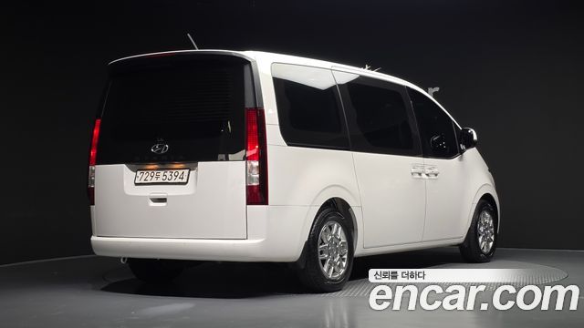 Hyundai Staria Tourer 11-Seater Modern — пробег 96 113 км — фото 2 из 5