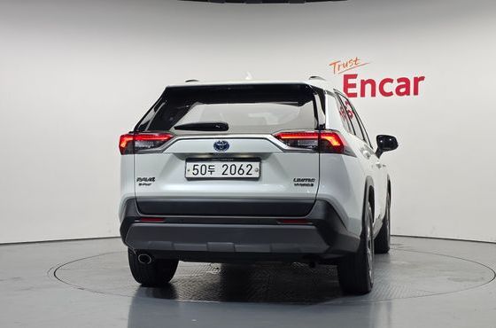 Toyota RAV4 2.5 4WD Hybrid — пробег 85 544 км — фото 4 из 5