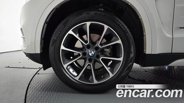 BMW X5 xDrive 30d — пробег 79 676 км — фото 5 из 5