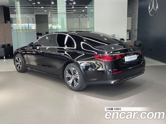 Mercedes-Benz E-Class из Кореи Encar