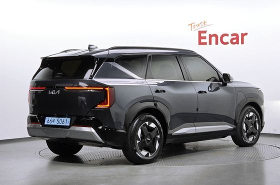 Kia EV5 Long Range 2WD Earth — пробег 3 886 км — фото 2 из 5