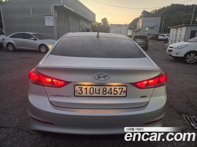 Hyundai AVANTE 1.6 GDI Smart — пробег 150 000 км — фото 4 из 5