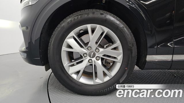 Genesis GV70 из Кореи Encar