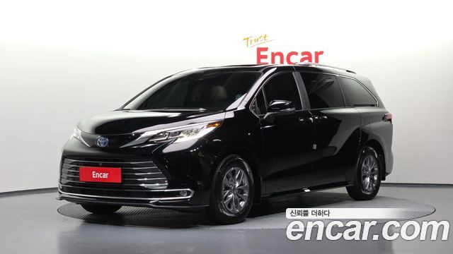 Toyota Sienna 2.5 Hybrid AWD — пробег 21 333 км — фото 1 из 5
