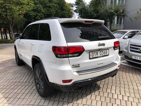 Jeep Cherokee 3.0 Diesel Overland WK2 — пробег 187 000 км — фото 2 из 5