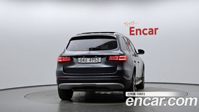 Mercedes-Benz GLC-Class GLC350e 4MATIC Premium — пробег 118 350 км — фото 4 из 5