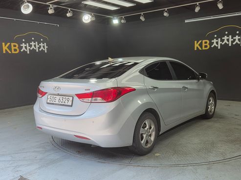 Hyundai AVANTE M16 GDI Smart — пробег 191 000 км — фото 5 из 5