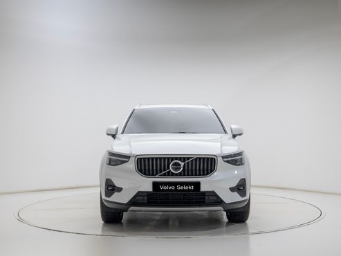 Volvo XC40 B4 Ultra Bright — пробег 14 558 км — фото 2 из 5