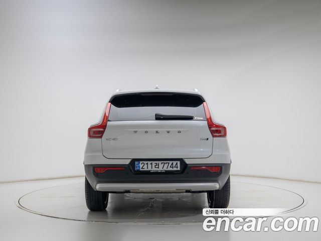 Volvo XC40 B4 Ultra Bright — пробег 14 558 км — фото 5 из 5