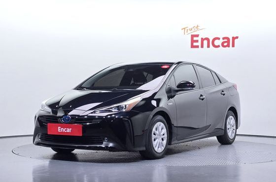Toyota Prius 1.8 — пробег 58 644 км — фото 1 из 5