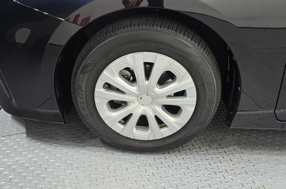 Toyota Prius 1.8 — пробег 58 644 км — фото 5 из 5