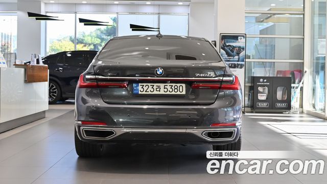 BMW 7-Series 740Li xDrive Design Pure Excellence — пробег 161 808 км — фото 4 из 5
