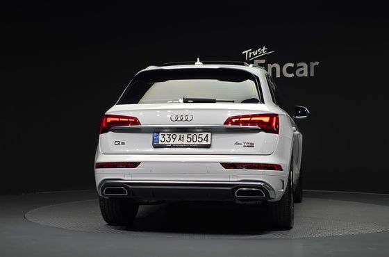 Audi Q5 45 TFSI Quattro Premium — пробег 72 054 км — фото 4 из 5