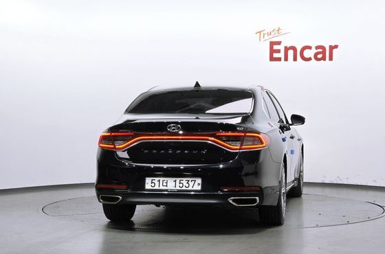 Hyundai Grandeur 3.0 Exclusive Special — пробег 54 616 км — фото 4 из 5