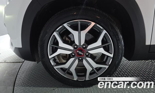 Kia Seltos из Кореи Encar