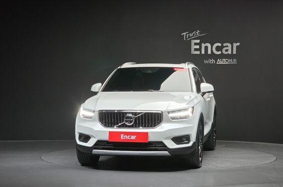 Volvo XC40 B4 Inscription — пробег 25 806 км — фото 3 из 5