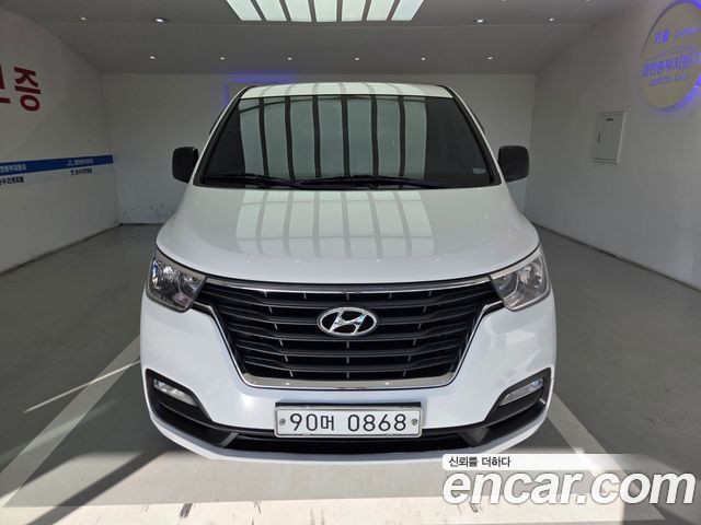 Hyundai Starex Van 3-Seater Smart — пробег 91 000 км — фото 2 из 5