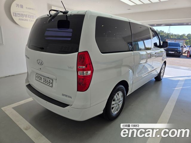 Hyundai Starex Van 3-Seater Smart — пробег 91 000 км — фото 3 из 5