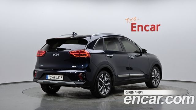 Kia Niro 1.6 HEV Signature — пробег 78 692 км — фото 2 из 5